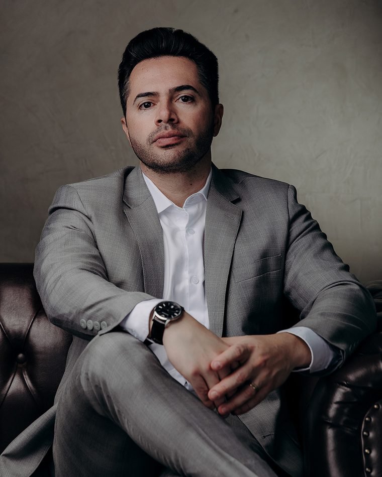 Dr. Renan Bosio